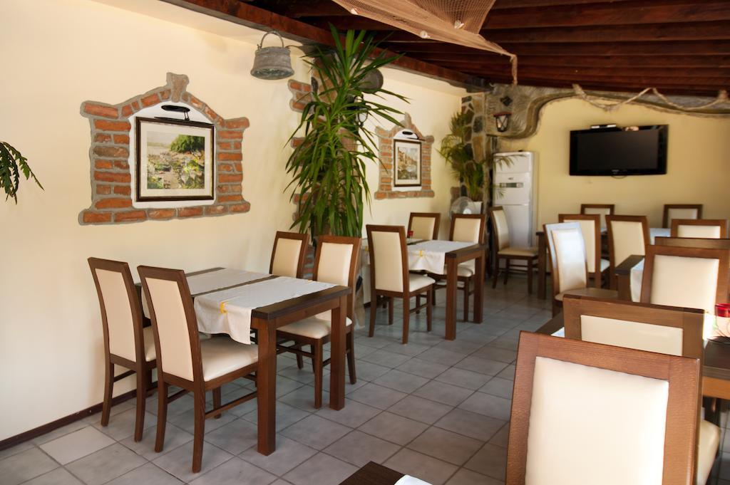 Vromos Guest House Chernomorets Exterior photo