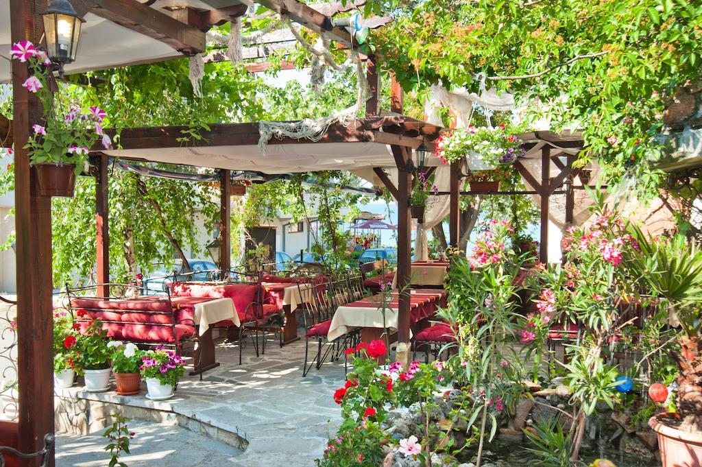 Vromos Guest House Chernomorets Exterior photo